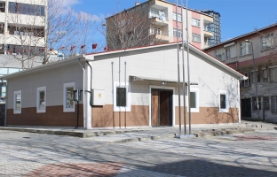 125m² Family Health Center