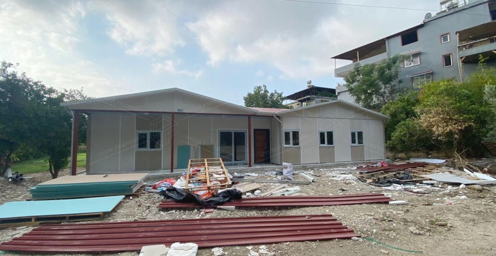 203m² Prefabricated School Building