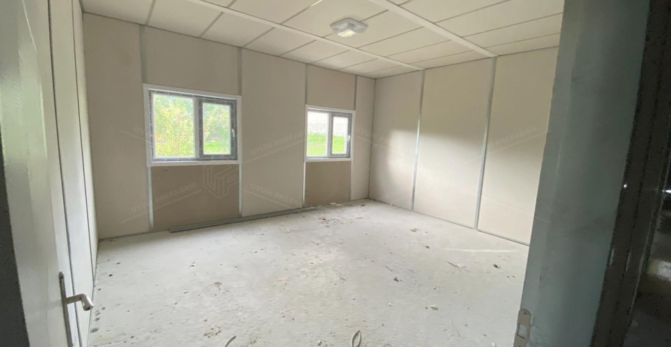 203m² Prefabricated School Building