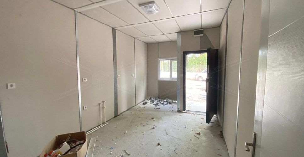 203m² Prefabricated School Building